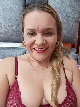 charlotte milf30 online show from May 13, 2026, 1:41 pm