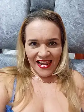 charlotte milf30 online show from May 14, 2026, 10:38 pm