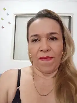 charlotte milf30 online show from May 17, 2026, 1:29 pm