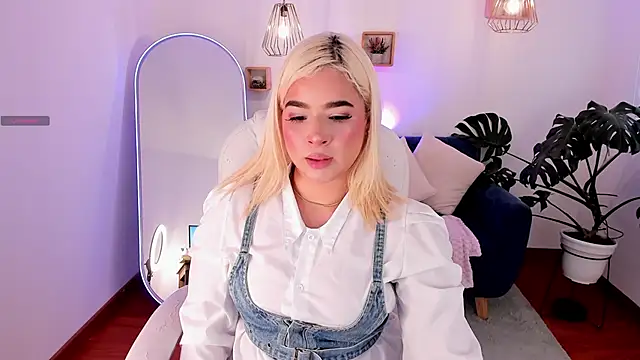 BarbieHannaB  online show from March 27, 2026, 7:24 pm