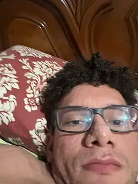 Valentinacouple online show from June 10, 2026, 4:34 am