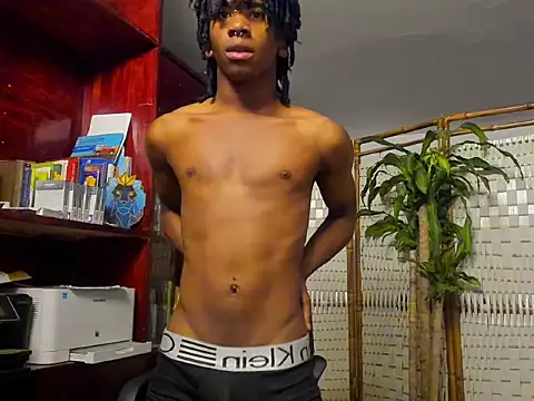 Snapshot of Mashall_lee chatting on March 24, 2026, 7:19 pm Mashall lee online show from March 24, 2026, 7:19 pm