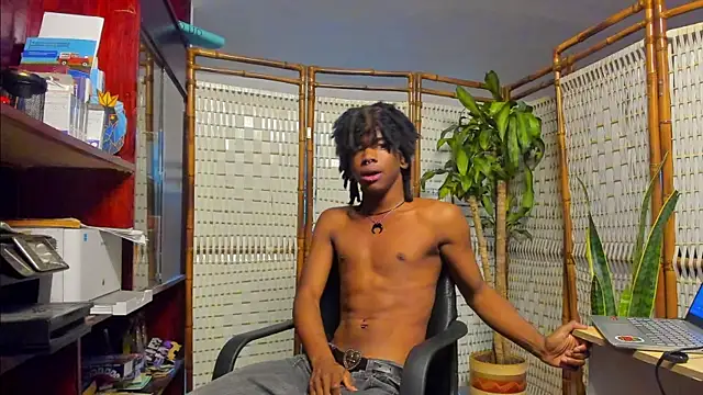 Snapshot of Mashall_lee chatting on April 9, 2026, 9:09 pm Mashall lee online show from April 9, 2026, 9:09 pm