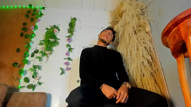 Ian Hunter online show from February 16, 2026, 1:29 pm