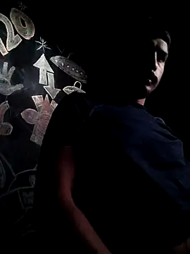 cisneros1233 online show from February 15, 2026, 9:22 pm