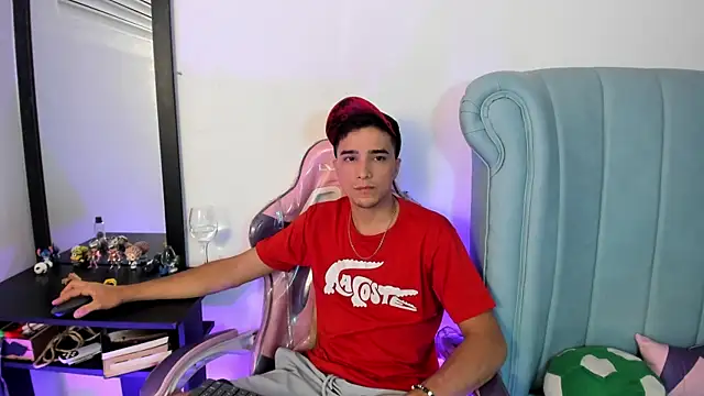 Snapshot of bad_boy_cum_ chatting on March 6, 2026, 6:21 am bad boy cum online show from March 6, 2026, 6:21 am