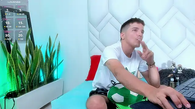 Snapshot of bad_boy_cum_ chatting on April 1, 2026, 2:01 am bad boy cum online show from April 1, 2026, 2:01 am