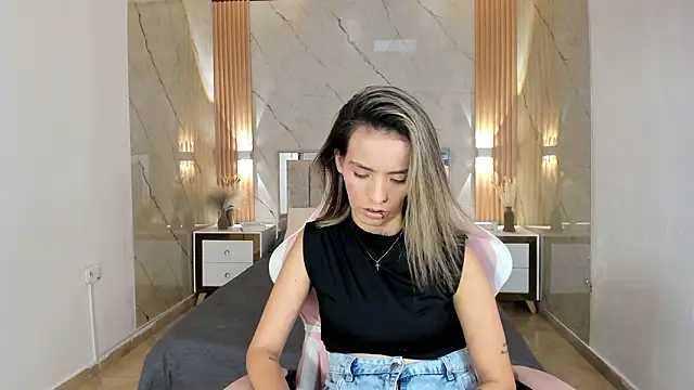 your whore Salome online show from March 21, 2026, 6:44 pm