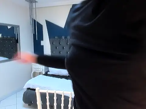 sara gray   online show from March 19, 2026, 5:50 pm