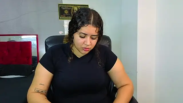 goodgirlxxl online show from May 9, 2026, 12:27 am
