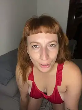 Snapshot of redboxofpandora chatting on March 25, 2026, 10:49 pm redboxofpandora online show from March 25, 2026, 10:49 pm