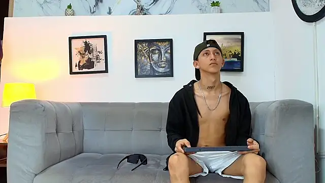 BOYS PLAY online show from May 13, 2026, 1:25 am