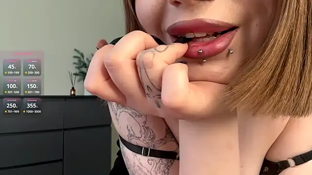 PledHoly online show from April 1, 2026, 1:41 pm