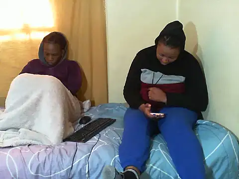 Snapshot of Sky-Diamond chatting on May 20, 2026, 6:52 am Sky-Diamond online show from May 20, 2026, 6:52 am
