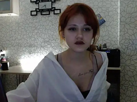 Snapshot of SolarAdrienne chatting on February 15, 2026, 2:58 pm SolarAdrienne online show from February 15, 2026, 2:58 pm