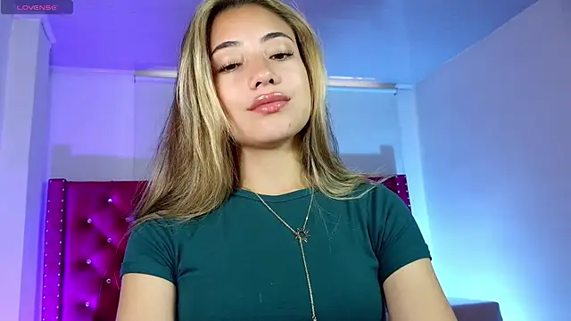 Snapshot of amy_ker_m chatting on April 4, 2026, 8:28 pm amy ker m online show from April 4, 2026, 8:28 pm