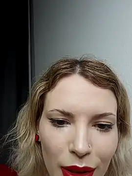 Snapshot of VinylKiss chatting on February 26, 2026, 1:37 am VinylKiss online show from February 26, 2026, 1:37 am