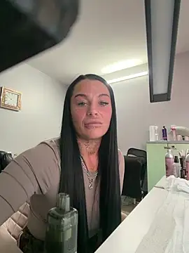 Snapshot of Darkfantisyx chatting on March 13, 2026, 12:34 pm Darkfantisyx online show from March 13, 2026, 12:34 pm