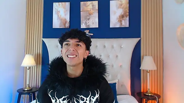 Snapshot of Aiden_Rivers_ chatting on June 20, 2026, 12:52 pm Aiden Rivers online show from June 20, 2026, 12:52 pm