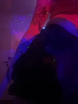 FrutillitaXX online show from March 26, 2026, 6:52 am