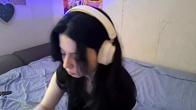 MindyMinty online show from March 31, 2026, 3:19 am