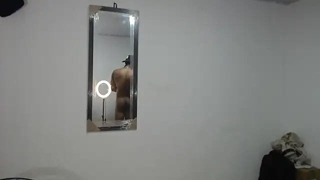 Snapshot of Dani-brown chatting on May 26, 2026, 4:19 am Dani-brown online show from May 26, 2026, 4:19 am