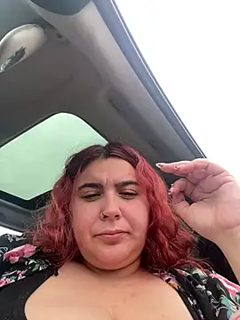 Sandragll online show from June 15, 2026, 12:29 pm