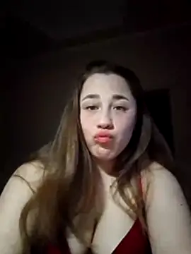 Snapshot of LEIya572 chatting on February 18, 2026, 3:52 pm LEIya572 online show from February 18, 2026, 3:52 pm