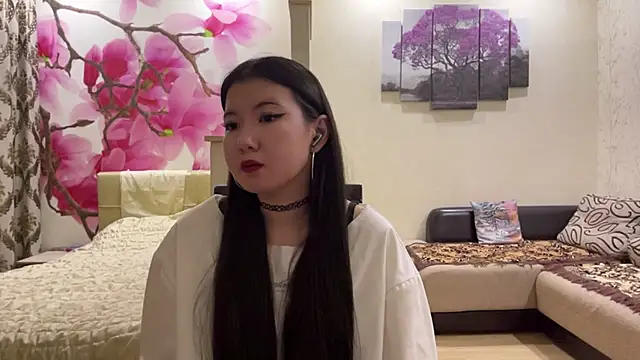 Snapshot of MaeRaads chatting on March 6, 2026, 6:26 pm MaeRaads online show from March 6, 2026, 6:26 pm