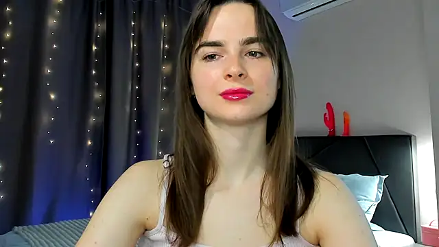 Snapshot of megann_fox2 chatting on March 6, 2026, 8:44 am megann fox2 online show from March 6, 2026, 8:44 am