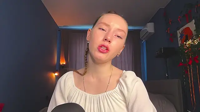 Anna Kare online show from March 6, 2026, 1:29 pm