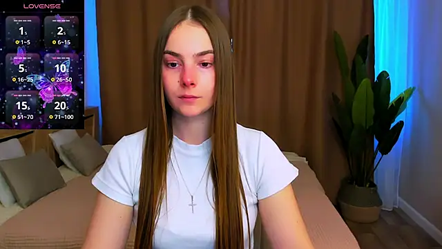 Snapshot of Maddy_Wood_ chatting on March 6, 2026, 2:57 pm Maddy Wood online show from March 6, 2026, 2:57 pm