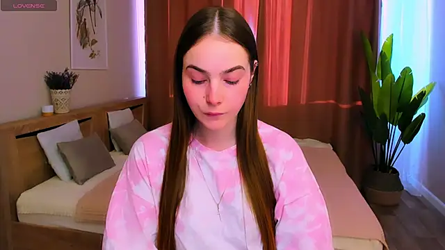 Snapshot of Maddy_Wood_ chatting on March 9, 2026, 2:21 pm Maddy Wood online show from March 9, 2026, 2:21 pm