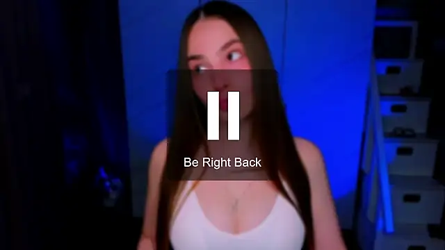 Maddy Wood  online show from May 4, 2026, 4:47 pm