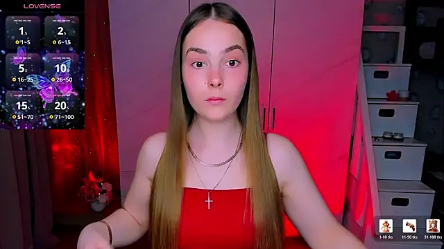 Maddy Wood  online show from May 6, 2026, 5:29 pm