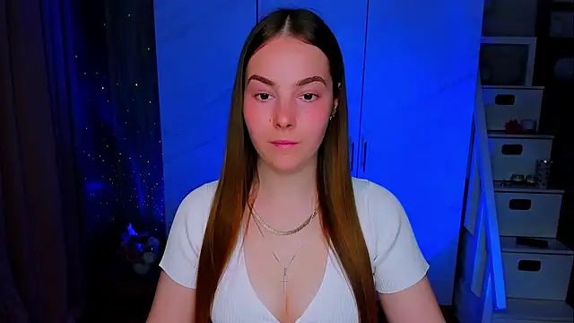Maddy Wood  online show from May 14, 2026, 1:07 pm