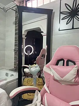 Kiarhatrixie1 online show from March 14, 2026, 4:01 pm