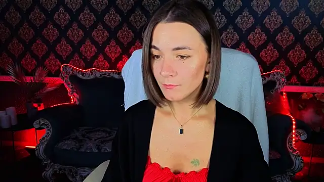 Snapshot of GracefulMichelle chatting on April 7, 2026, 7:03 pm GracefulMichelle online show from April 7, 2026, 7:03 pm