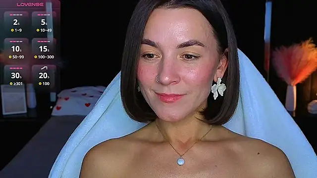 Snapshot of GracefulMichelle chatting on April 29, 2026, 7:20 pm GracefulMichelle online show from April 29, 2026, 7:20 pm