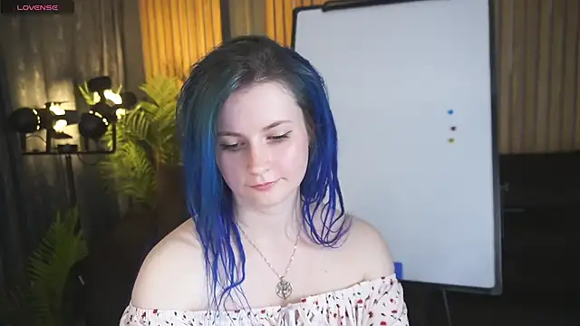 Snapshot of AlisaGracee chatting on May 20, 2026, 12:44 pm AlisaGracee online show from May 20, 2026, 12:44 pm