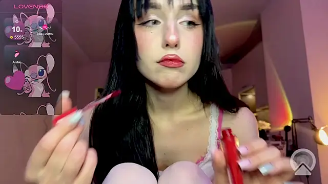 alicelanei online show from May 26, 2026, 7:32 pm