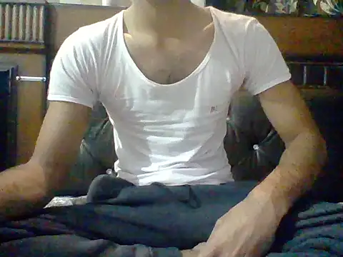 Snapshot of striplover_1 chatting on February 18, 2026, 3:08 pm striplover 1 online show from February 18, 2026, 3:08 pm