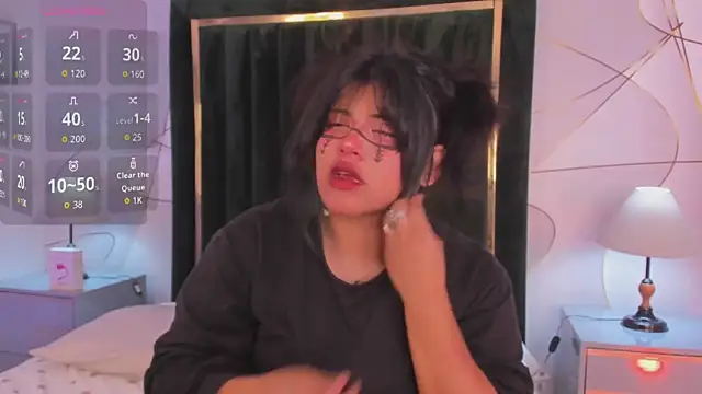 VinkSmokee online show from April 21, 2026, 8:34 pm