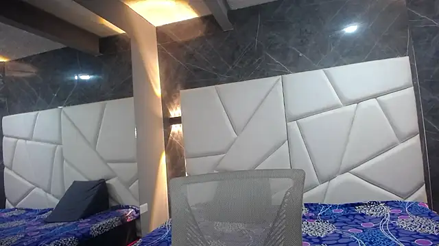 Snapshot of violet_angel13 chatting on March 16, 2026, 2:10 pm violet angel13 online show from March 16, 2026, 2:10 pm