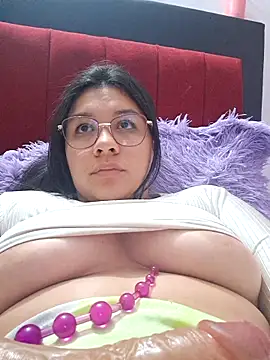 Snapshot of belen_green chatting on April 8, 2026, 1:16 am belen green online show from April 8, 2026, 1:16 am