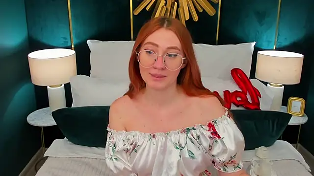 TinaHarp online show from March 3, 2026, 1:17 pm