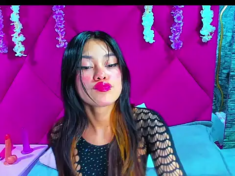 Snapshot of alana_deivis chatting on May 22, 2026, 2:51 am alana deivis online show from May 22, 2026, 2:51 am