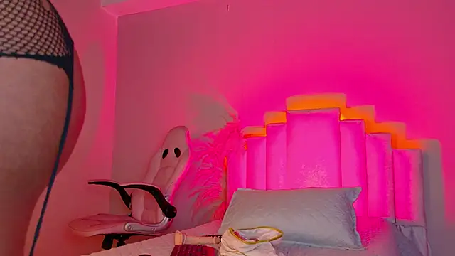 Snapshot of Sheinny_brown1 chatting on February 23, 2026, 10:07 pm Sheinny brown1 online show from February 23, 2026, 10:07 pm