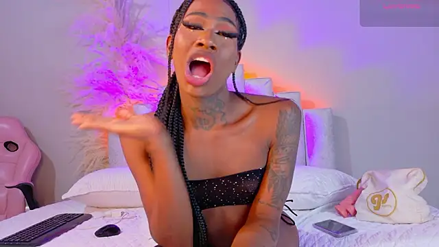 Snapshot of Sheinny_brown1 chatting on March 11, 2026, 8:26 pm Sheinny brown1 online show from March 11, 2026, 8:26 pm