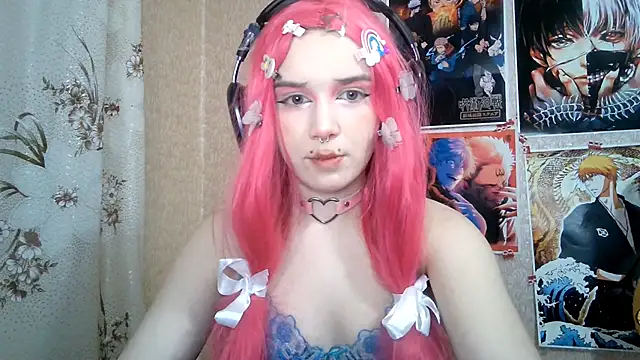 Snapshot of MilaTyan chatting on March 9, 2026, 5:28 pm MilaTyan online show from March 9, 2026, 5:28 pm